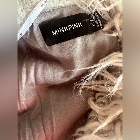 MINKPINK GRAY FAUX FUR VEST SIZE XS/S WOMENS - Picture 5 of 6